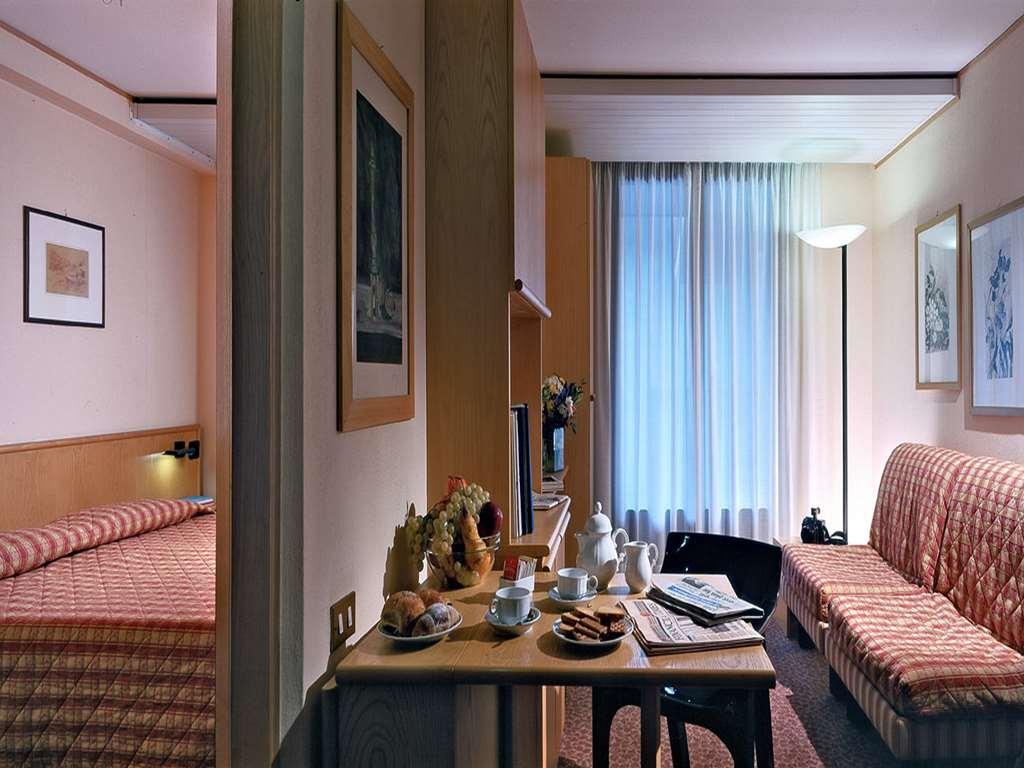 Hotel Les Jumeaux Courmayeur Habitación foto