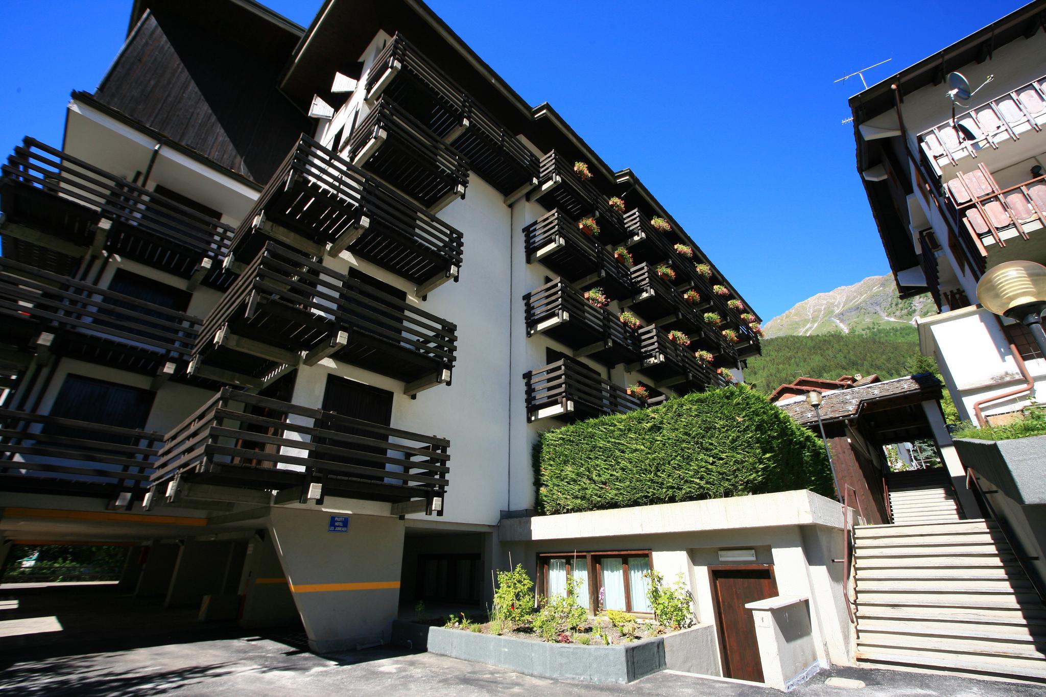 Hotel Les Jumeaux Courmayeur Exterior foto