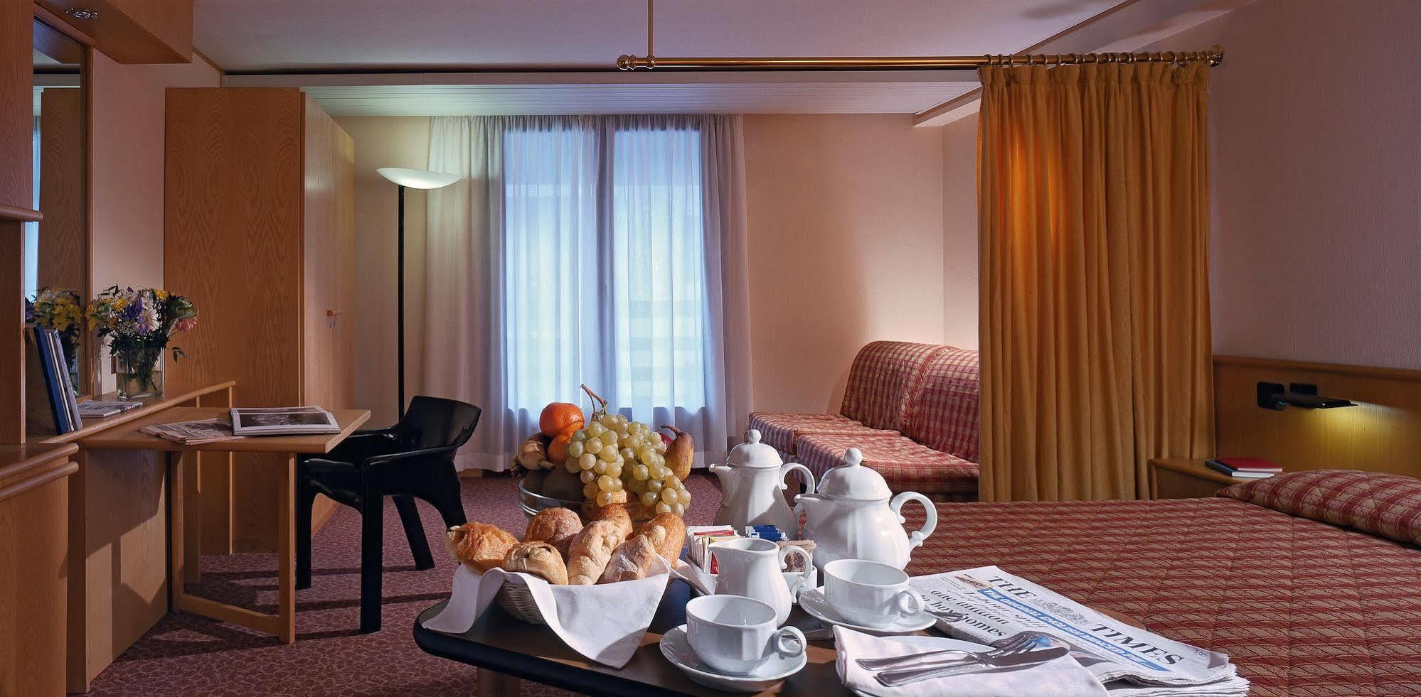 Hotel Les Jumeaux Courmayeur Habitación foto