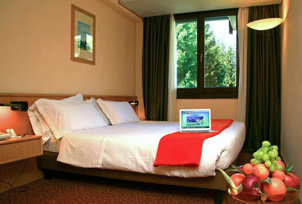 Hotel Les Jumeaux Courmayeur Habitación foto